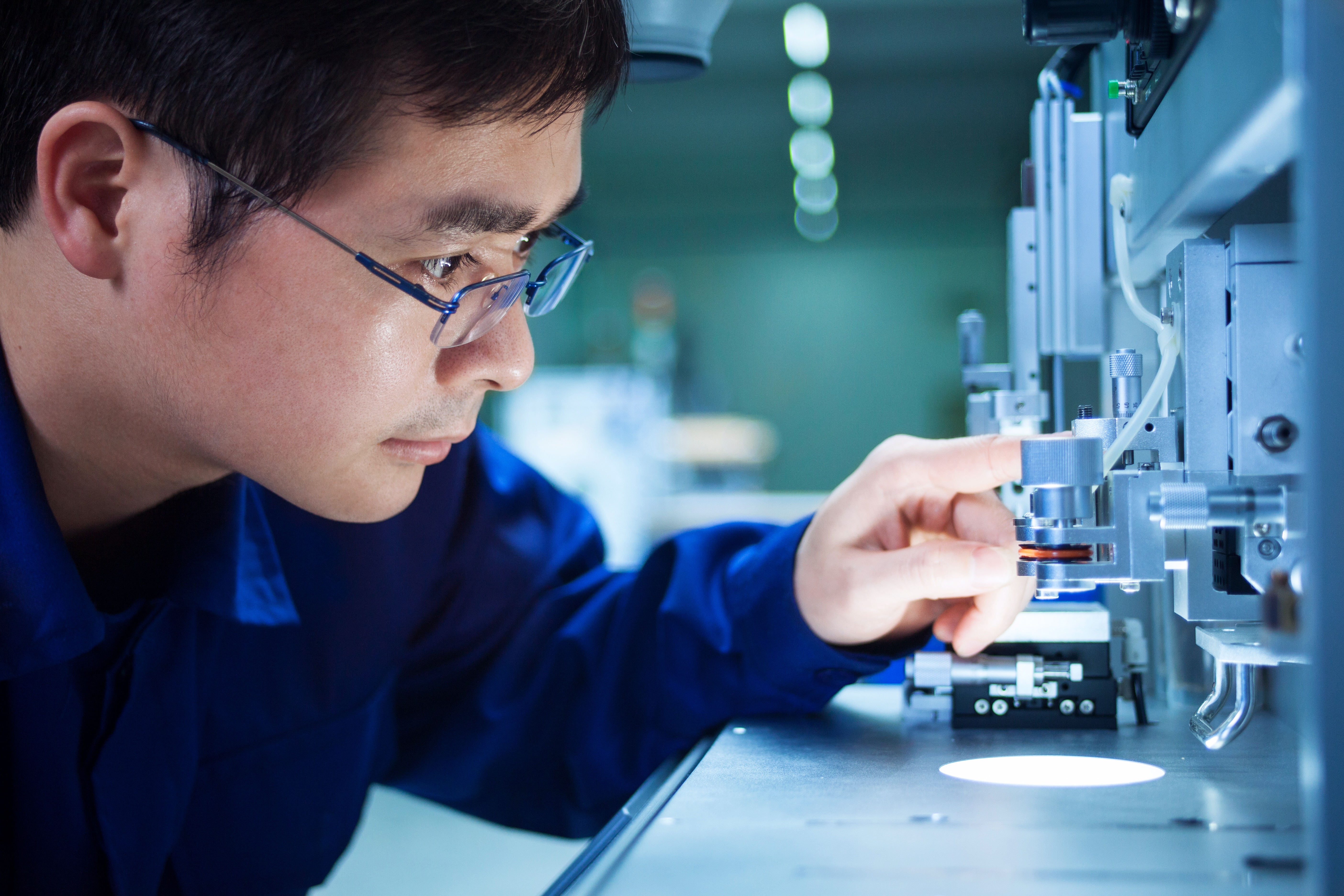 1 Blockbuster Semiconductor Stock to Buy Right Now